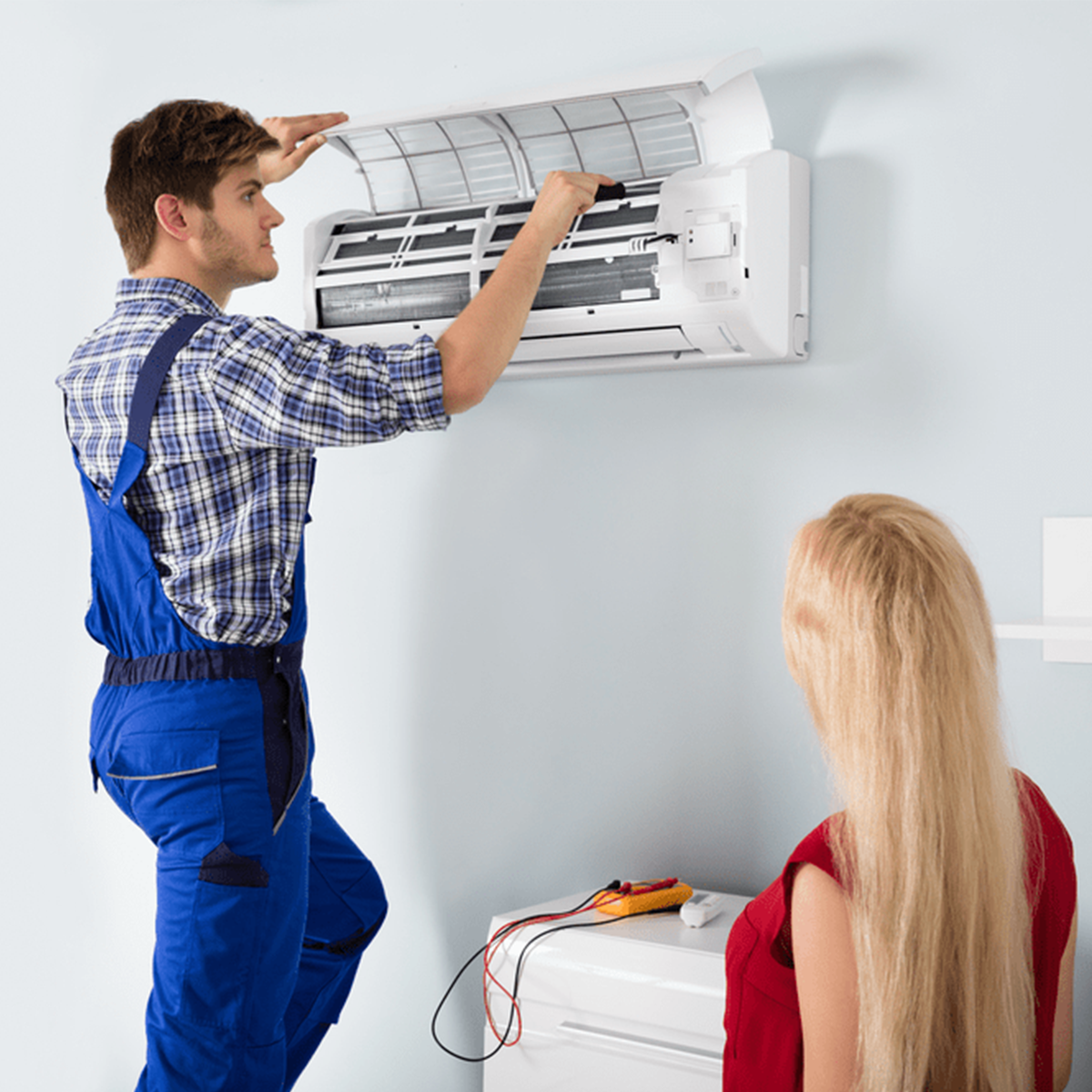 Montaj standard aer conditionat 7000 - 12000 BTU (in limita a 3 m traseu frigorific și 1 strapungere), aparat cu kit producator inclus