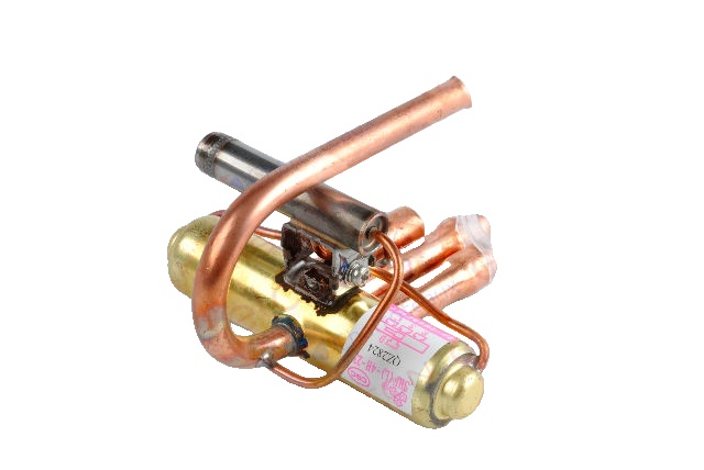 Supapă 4 Căi pentru pompa de caldura Ariston NUOS SPLIT EXT UNIT 0811, NUOS SPLIT EXTERNAL UNIT 051 cod piesa 65152936